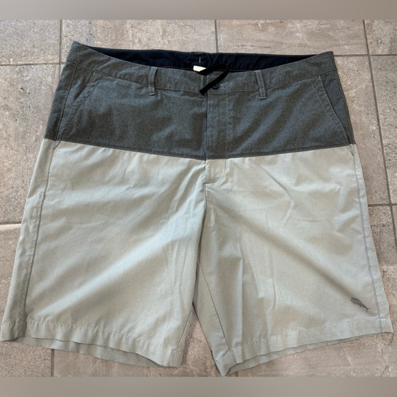 Tommy Bahama - men’s swim shorts - 38 - Picture 1 of 2